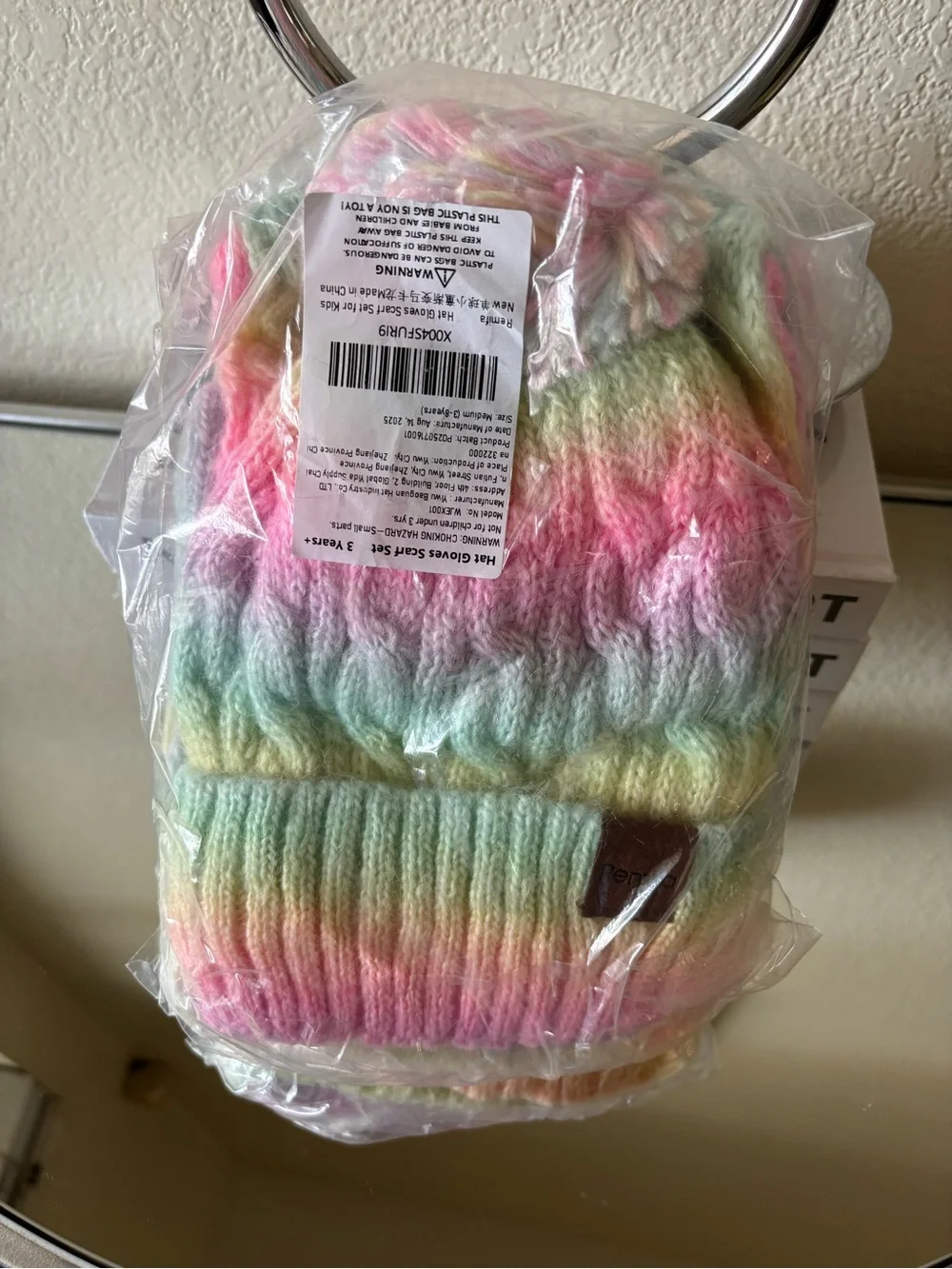 Brand New! Kids Rainbow Pastel Knit 🧶 Beanie, Scarf & Mittens Set